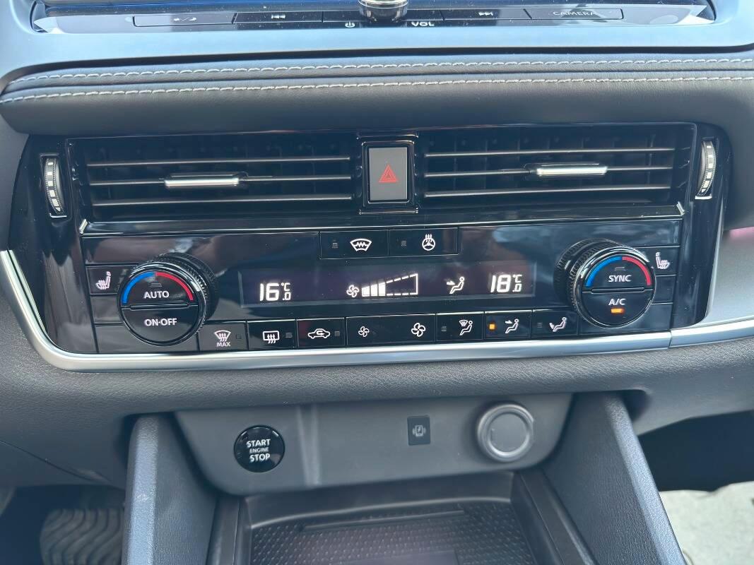 Nissan Qashqai Km0 1.3 mhev N-Connecta 2wd 158cv AUTO TETTO PANOR