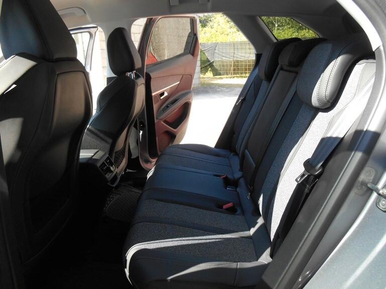 Peugeot 3008 BENZINA AUTOMATICO KM 22000