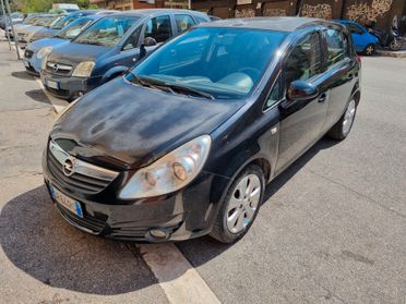 Opel Corsa 1.2 5 porte Cosmo