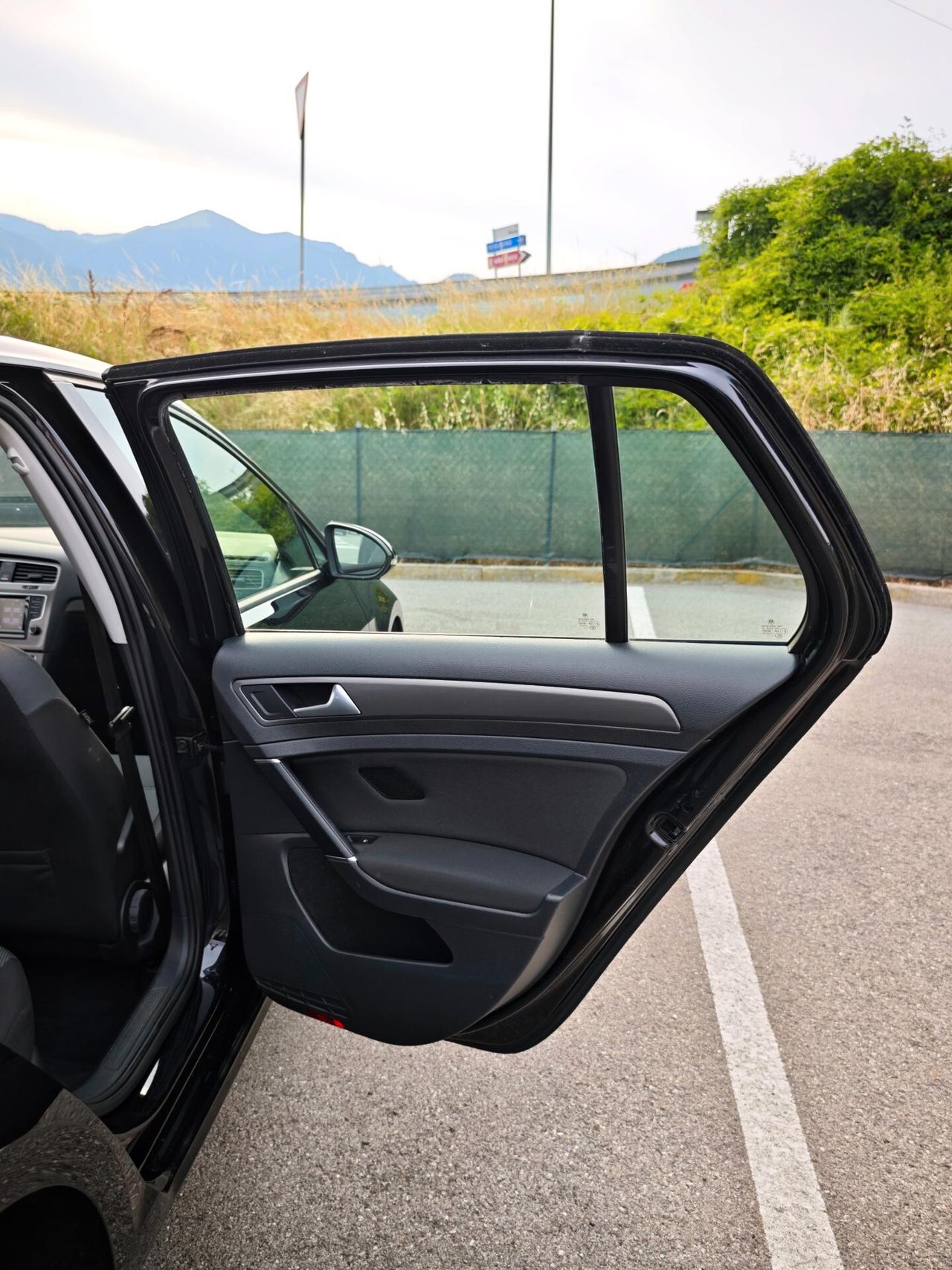 Volkswagen Golf 1.6 TDI 105 CV - PERFETTA AL 100% -