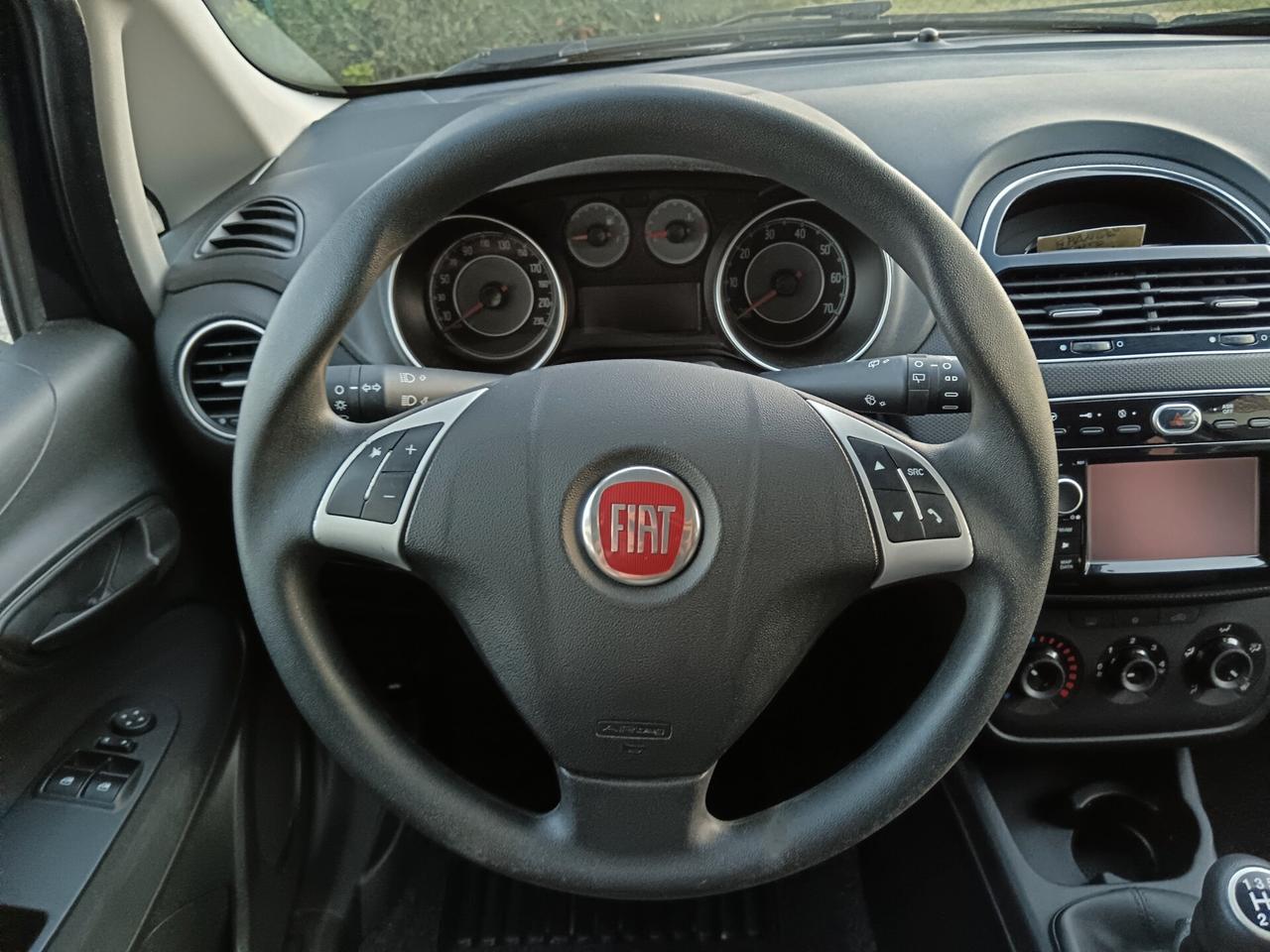 Fiat Punto 1.3 MJT 95CV 5P LOUNGE NAVI