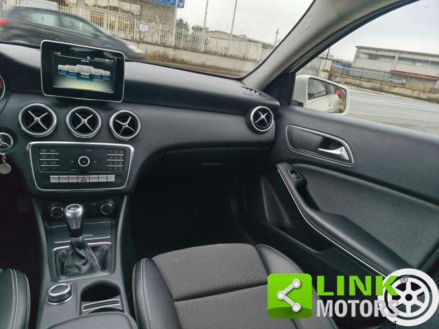 MERCEDES-BENZ A 180 d Premium