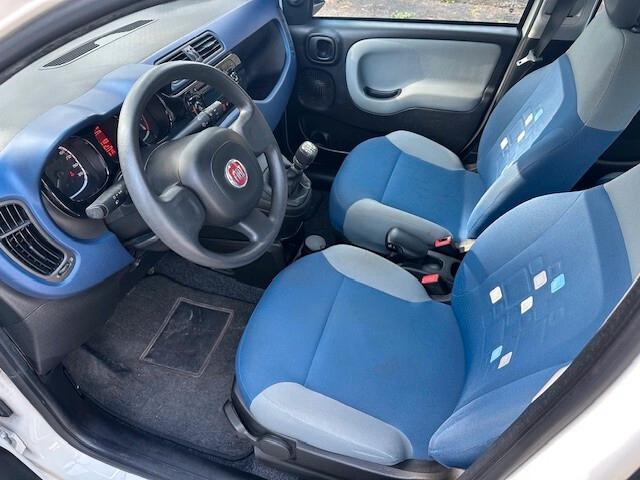 Fiat Panda 1.2 Lounge 40.000 KM Unipro