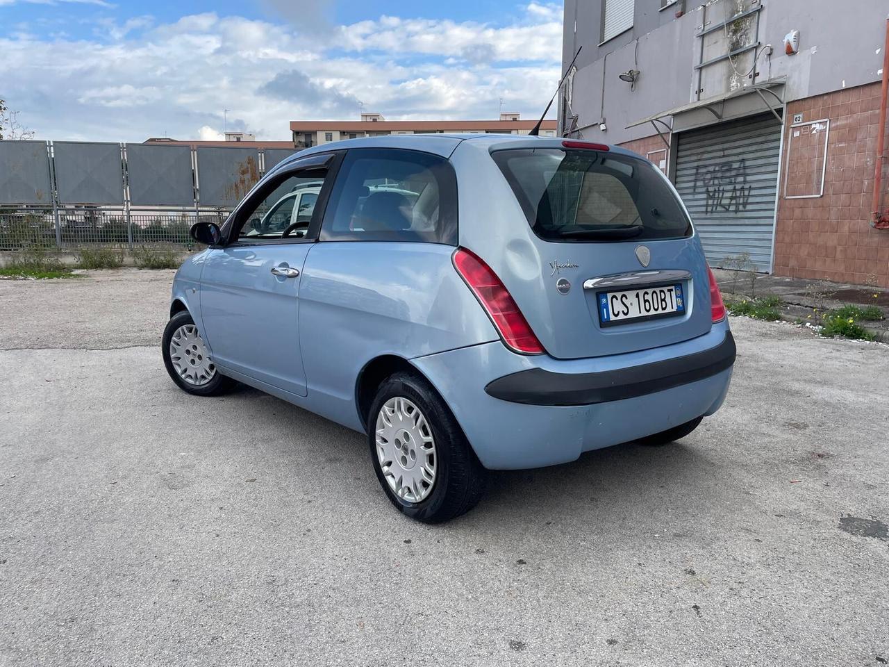 Lancia Ypsilon 1.2 Oro