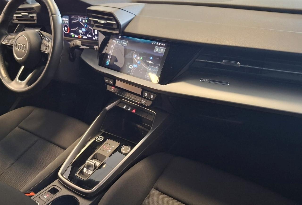Audi A3 SPB 35 TDI S tronic cerchi 17 Navigazione