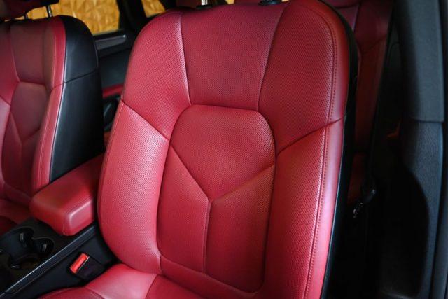 PORSCHE Macan 3.0d S PDK PASM+MBK1 NAVI RADAR18VIE SED.VENT/RISC