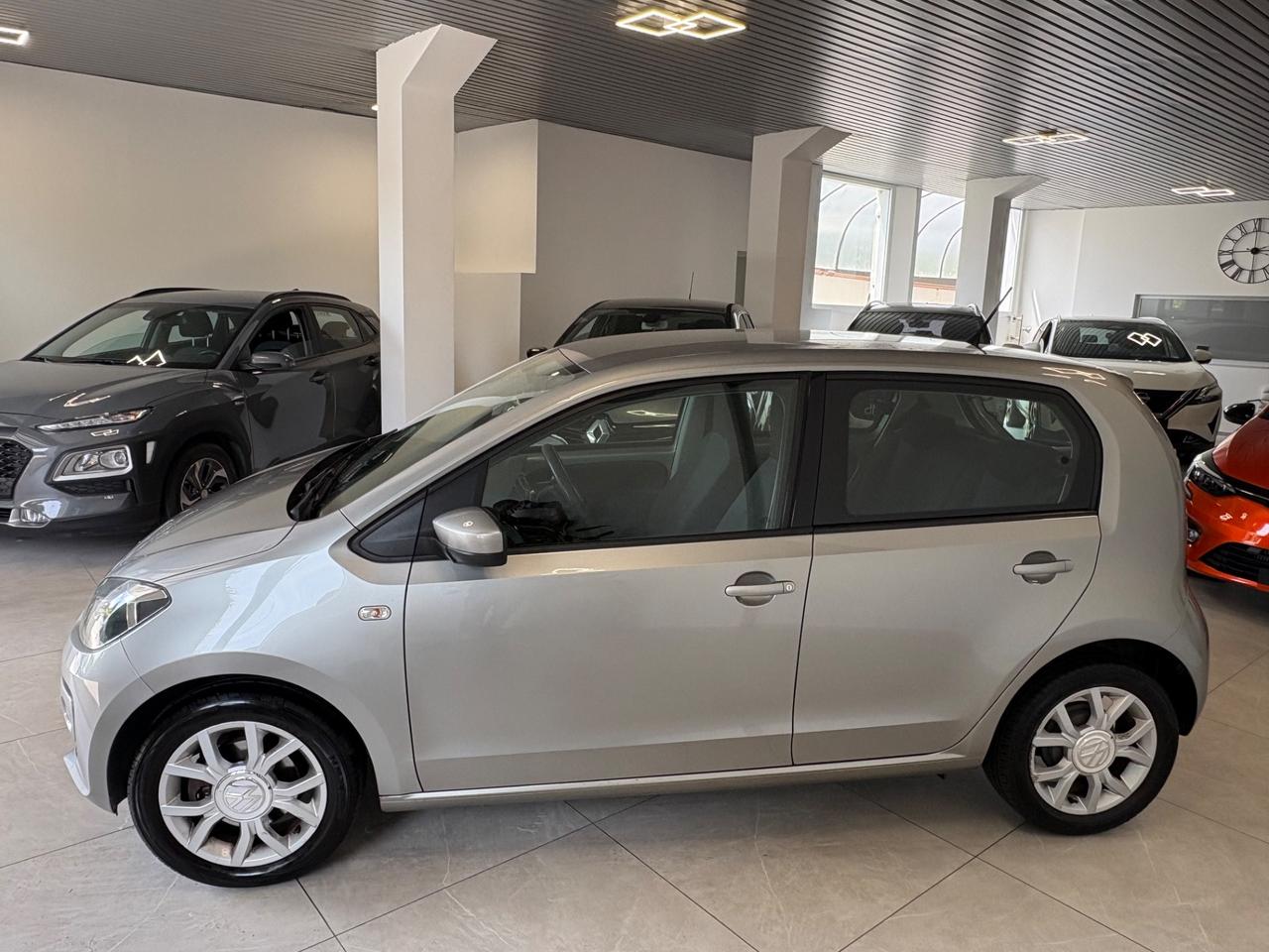 Volkswagen up! 1.0 75 CV 5p. move