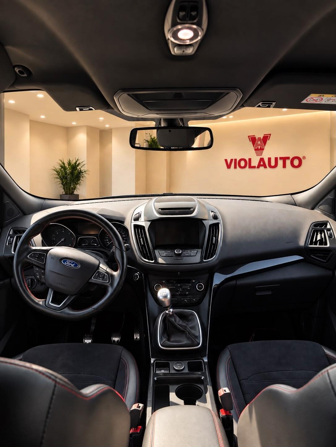 Ford Kuga 1.5 TDCI 120 CV S&S 2WD ST-Line