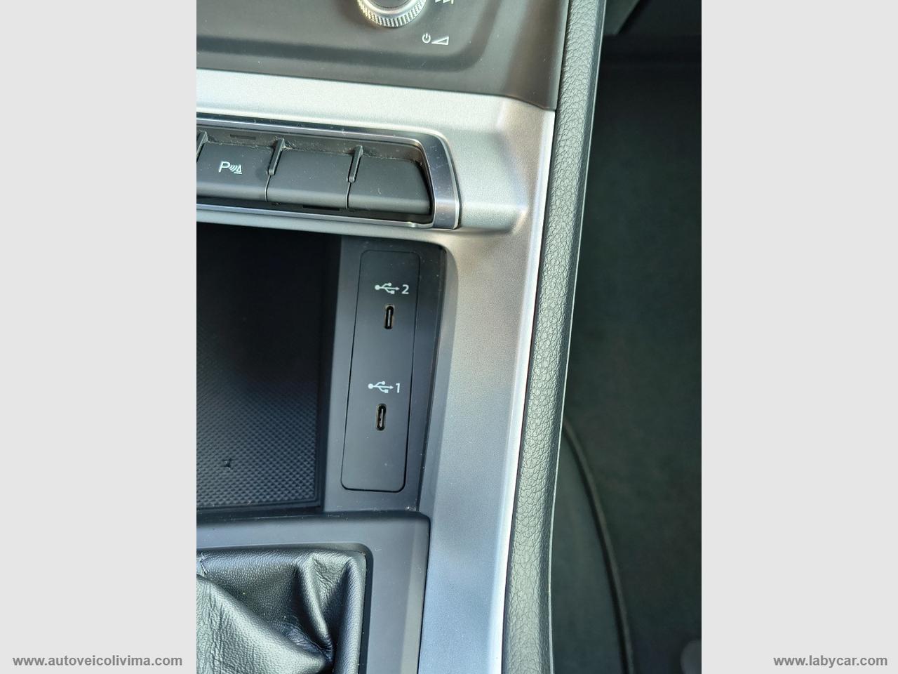 AUDI Q3 35 TDI S tronic Business