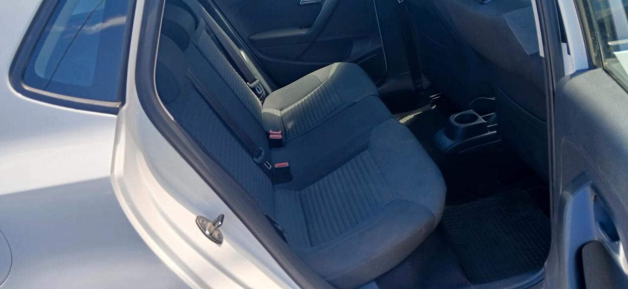 Volkswagen Polo 1.6 TDI 90CV DPF Highline - 2012