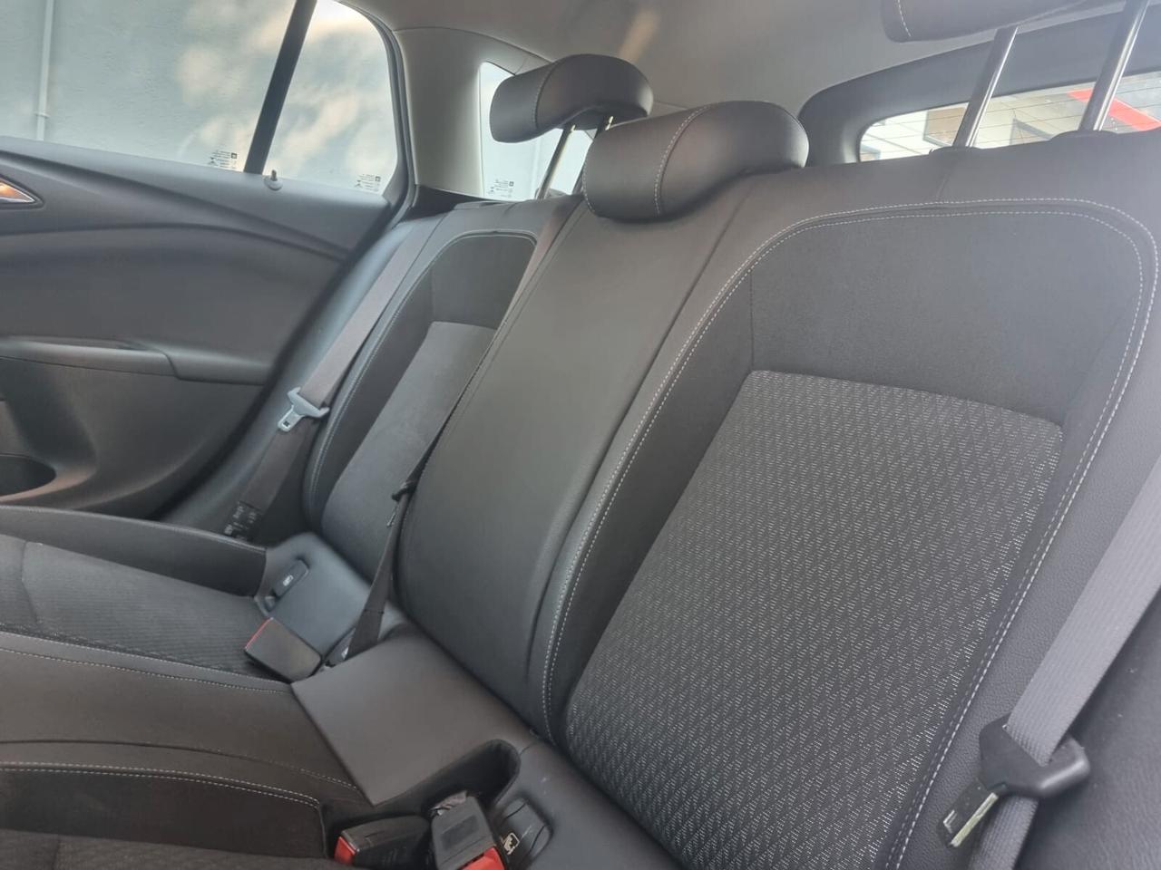 Opel Astra 1.6 CDTi 136CV aut. Sports Tourer Business