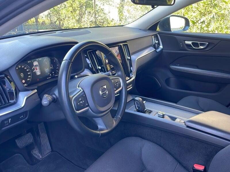 Volvo V60 B4 D autom. Momentum Business