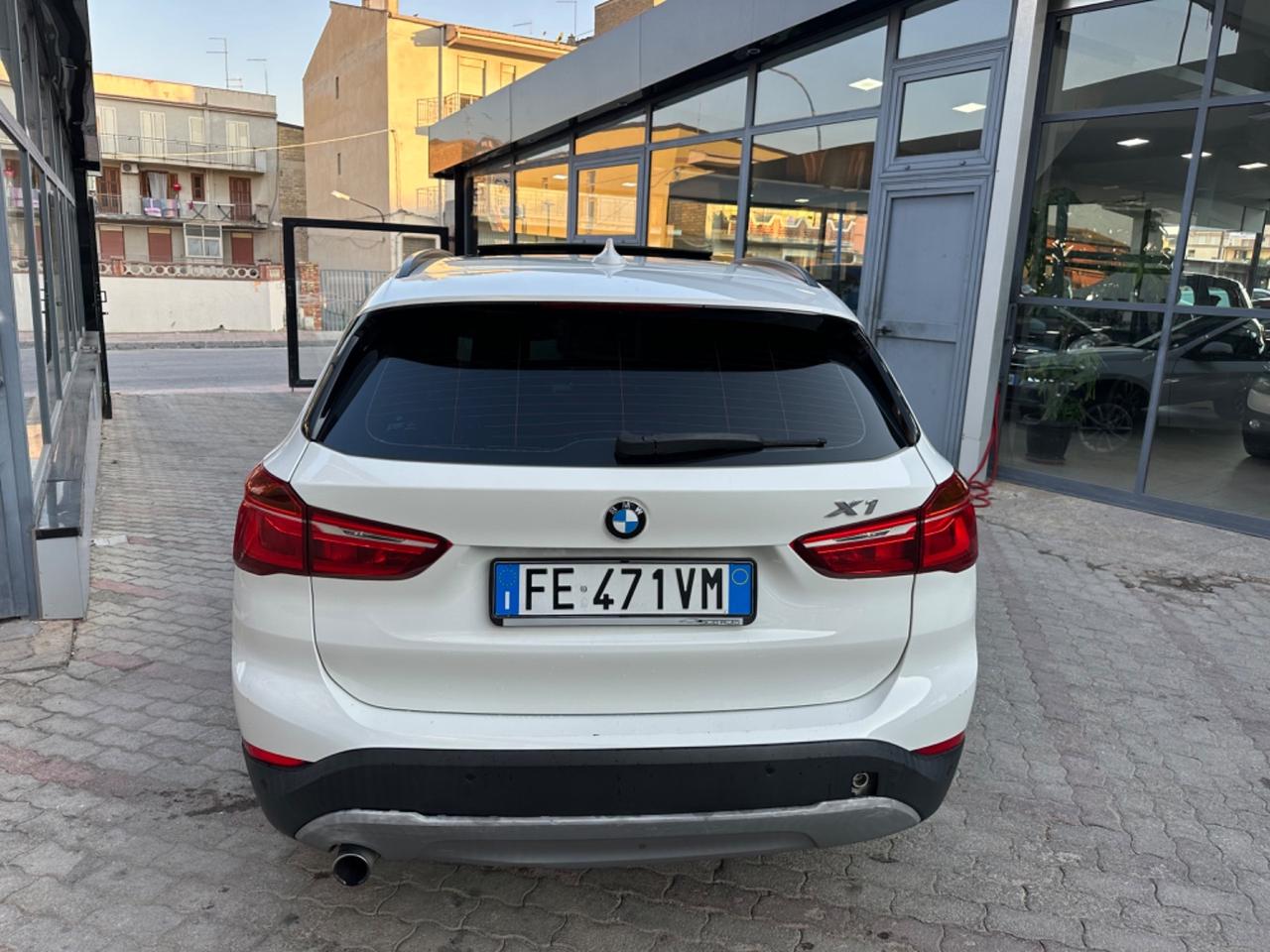 Bmw X1 sDrive18d Automatico Tetto Aprire 2016