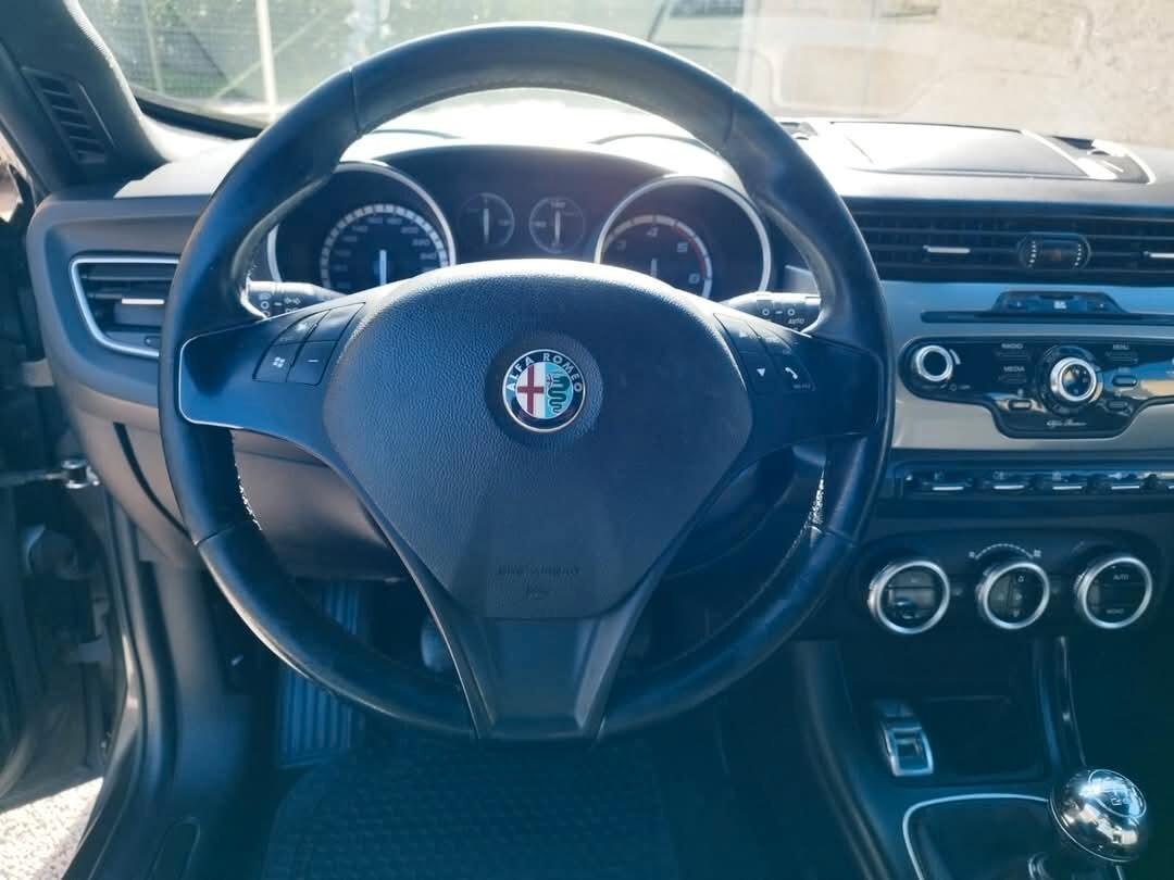 Alfa Romeo Giulietta 1.6 JTDm-2 105 CV Exclusive
