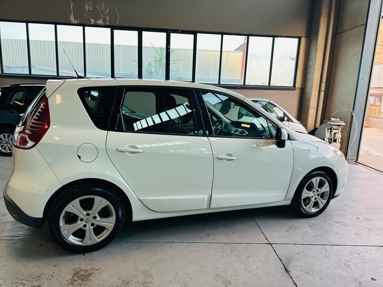 Renault Scenic Scénic 1.5 dCi 110CV Dynamique