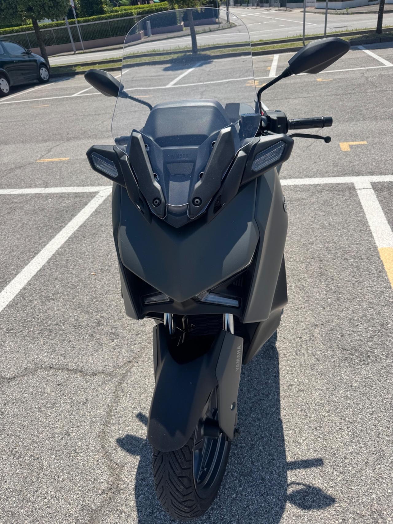 Yamaha X-Max 300 Tech