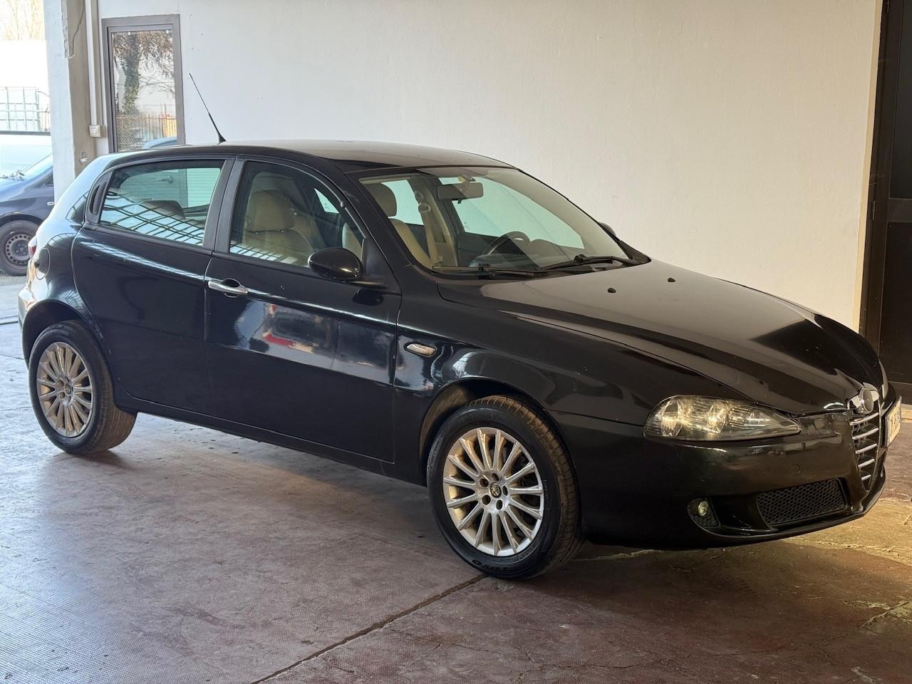 Alfa Romeo 147 1.9 JTD M-JET 16V 5 porte Exclusive