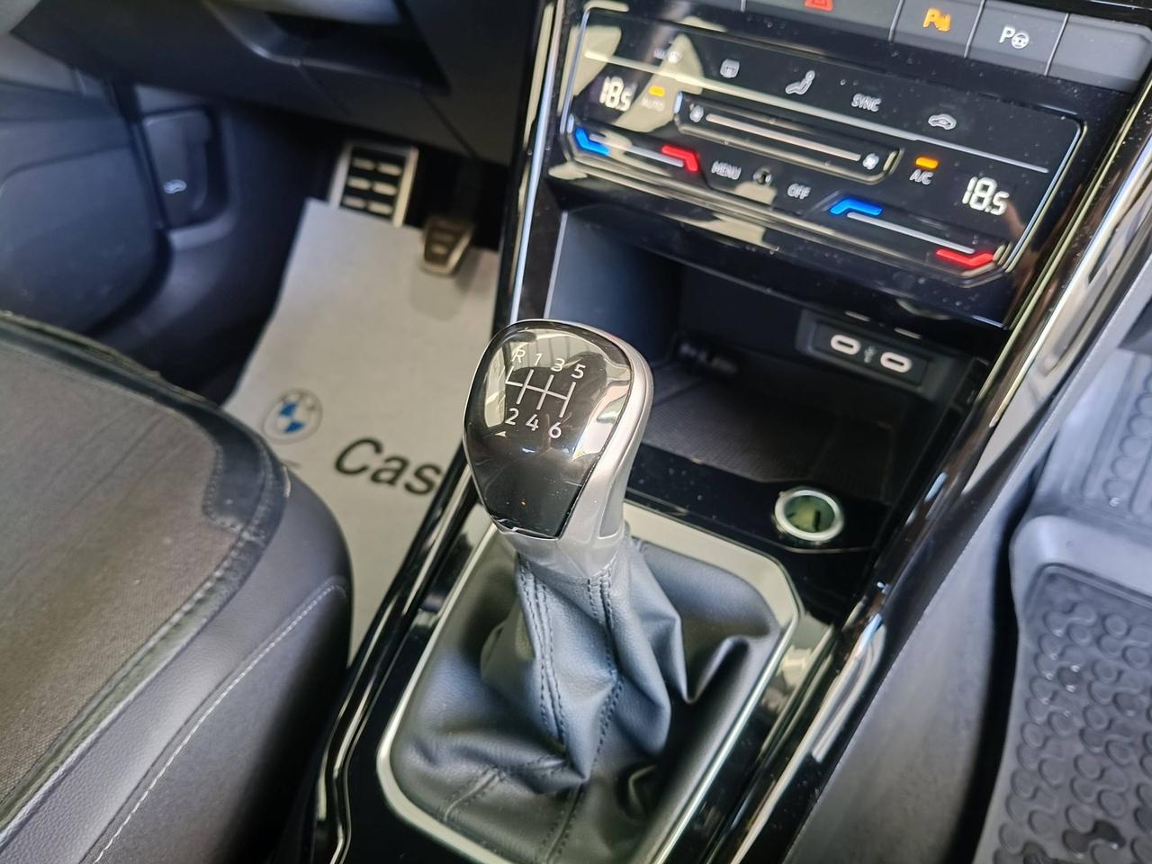 VOLKSWAGEN T-Roc I 2022 - T-Roc 2.0 tdi R-Line 115cv