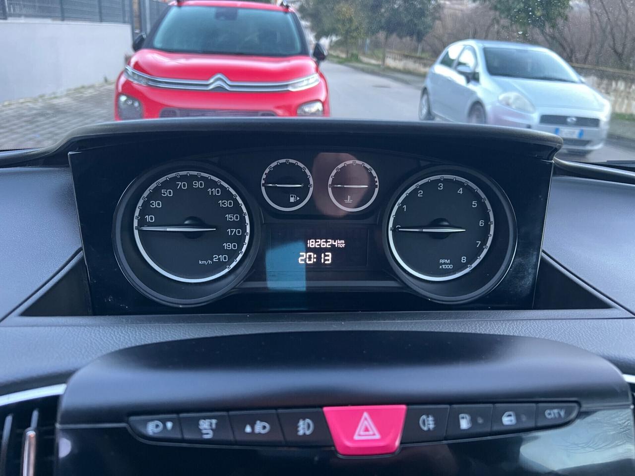 Lancia Ypsilon 1.2 GPL di casa madre Ecochic Platino