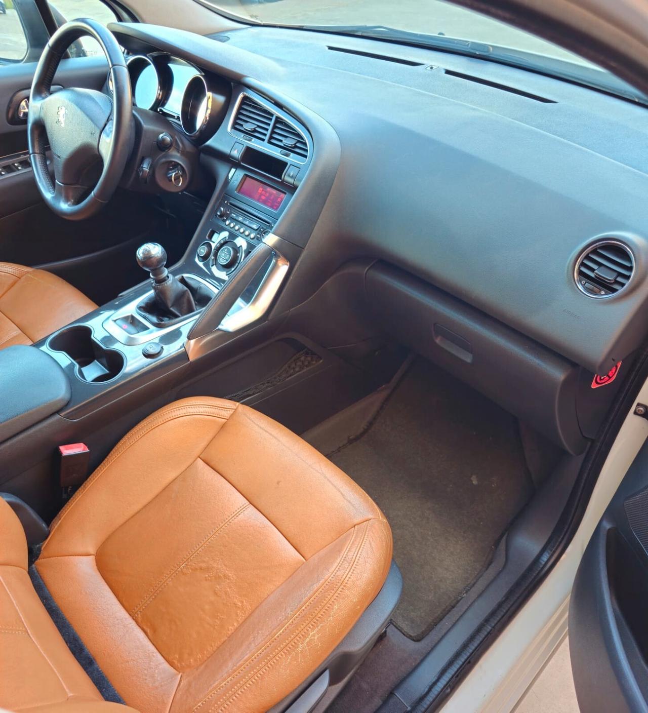 Peugeot 3008 1.6 HDi 112CV Tecno