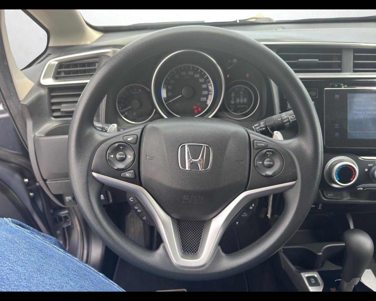 HONDA Jazz 3ª serie 15-20 - Jazz 1.3 Comfort Connect ADAS CVT
