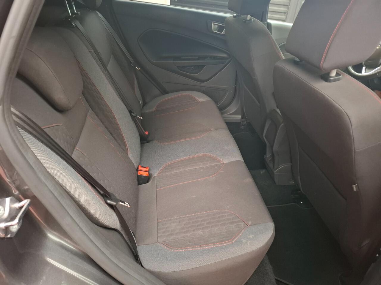 Ford Fiesta st line 5 porte