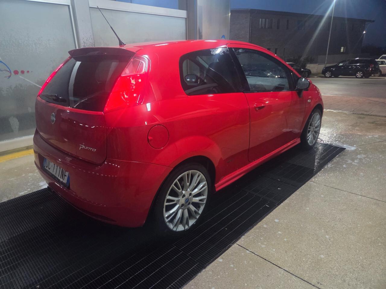Fiat Grande Punto 1.4 Starjet 16V 3 porte Sport Gpl