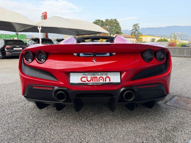 FERRARI F8 Spider