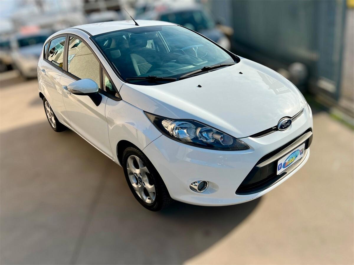 Ford Fiesta 1.4 96CV aut. 5 porte Titanium OK NEOPATENTATI