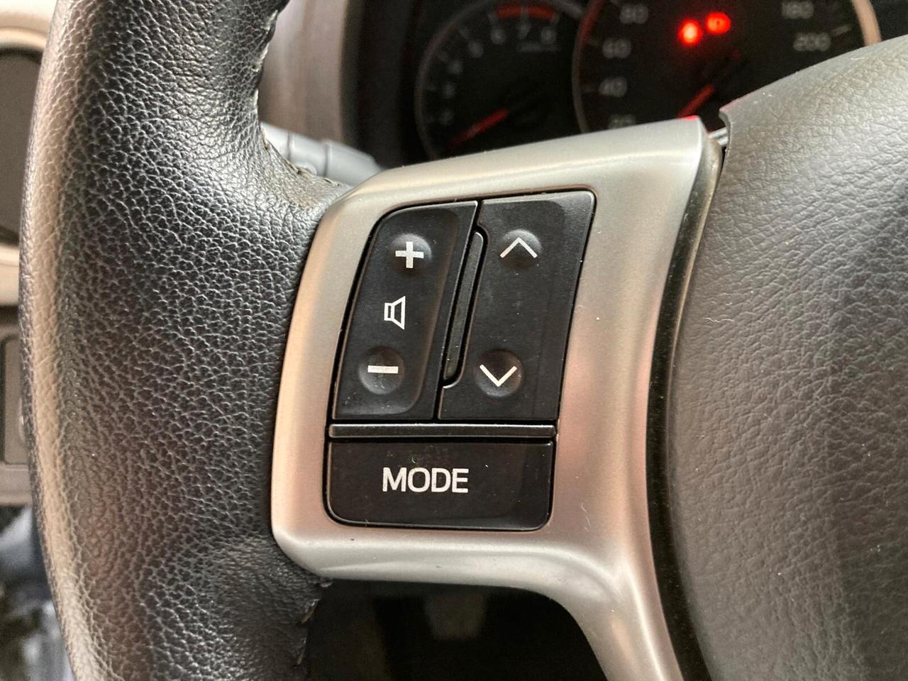 Toyota Yaris 1.0 - 100000km! - 2012