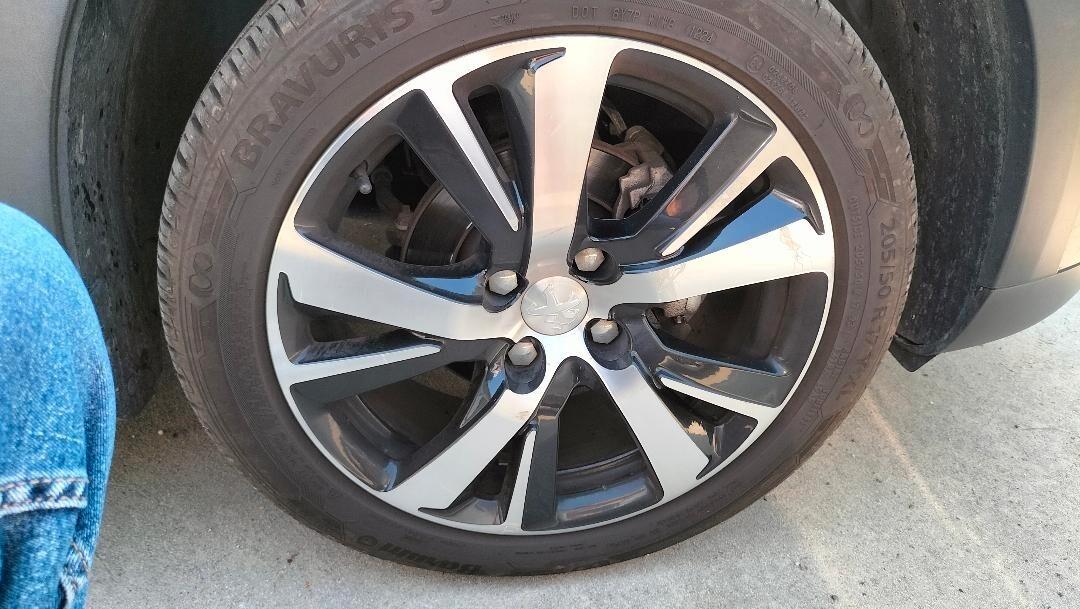 Peugeot 2008 BlueHDi 100cv ALLURE PARI AL NUOVO!!!!!