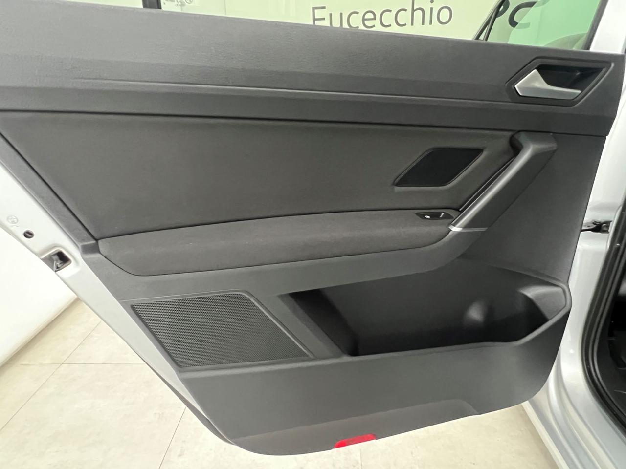 VOLKSWAGEN Touran III 2015 Touran 2.0 tdi Business 122cv