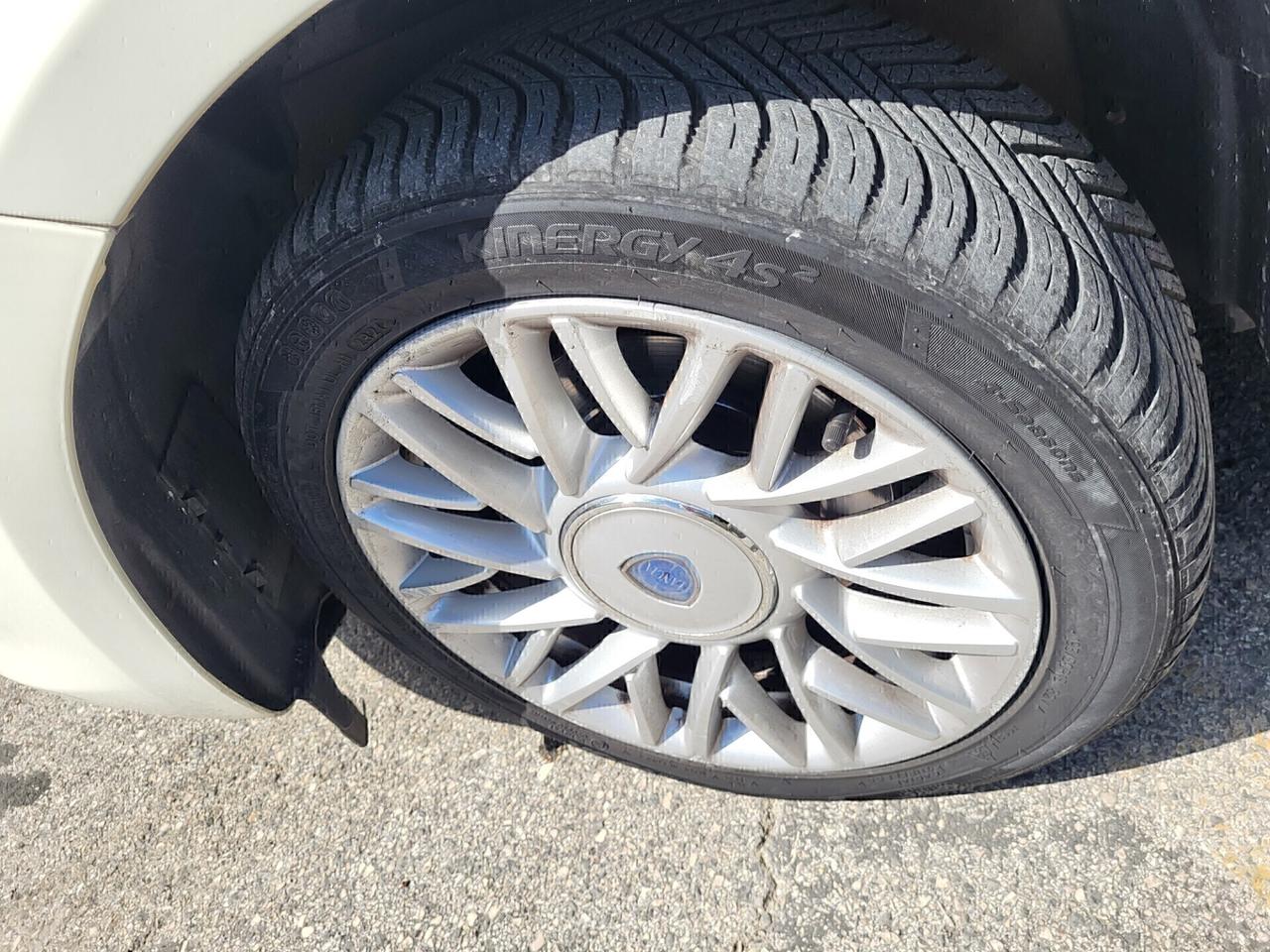 LANCIA Y 1,3 Mjet PLATINUM-UNICA PROPR-4 REVISIONI