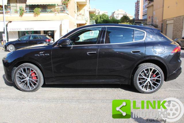 MASERATI Grecale MHEV 300 CV AWD GT