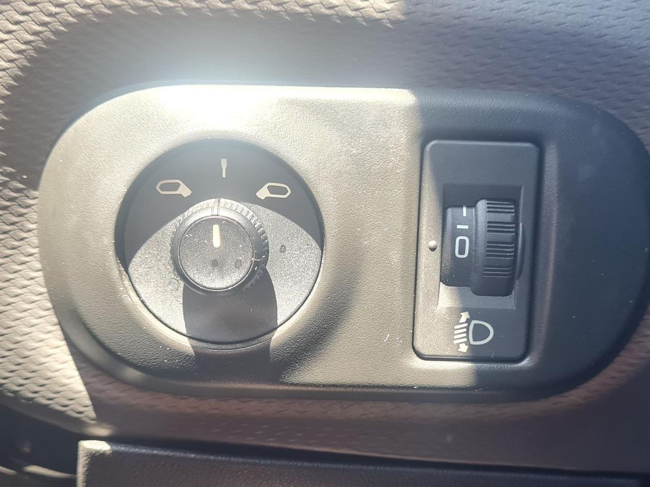 Citroen C4 Cactus 1.6 Blue HDi 100 shine #6620