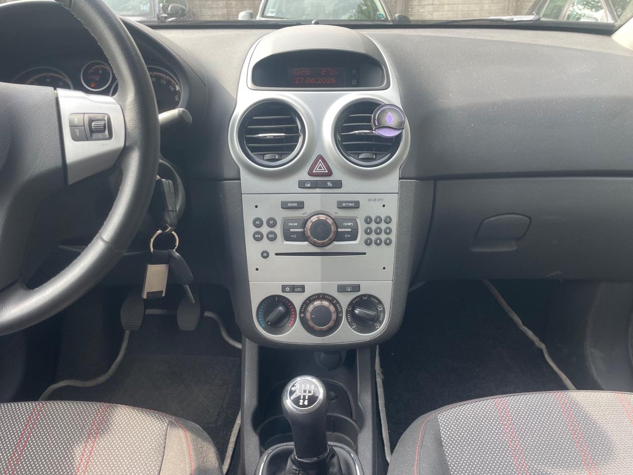 Opel Corsa NEOPATENTATI
