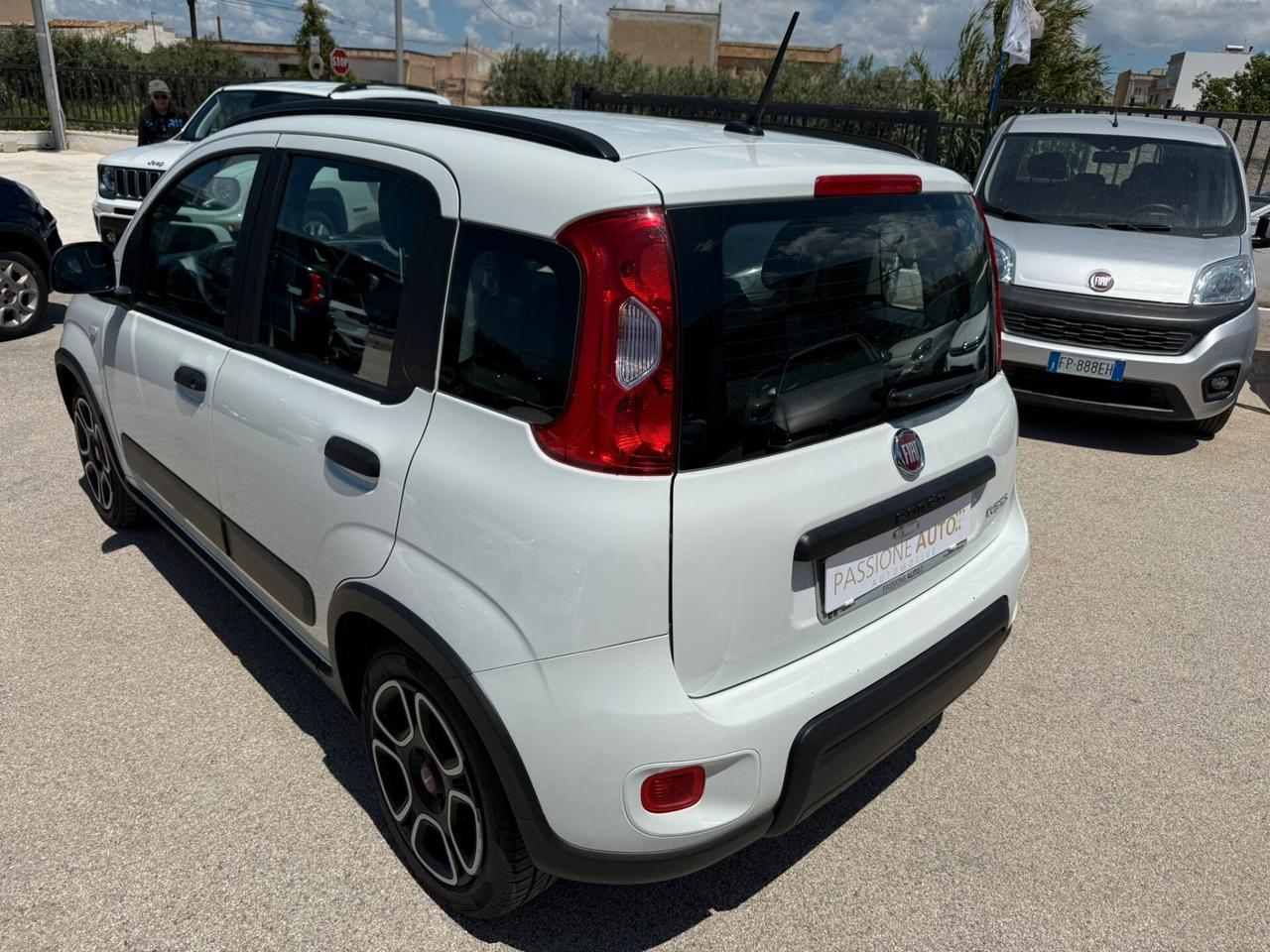 Fiat Panda 1.0 FireFly 70 CV S&S Hybrid Sport