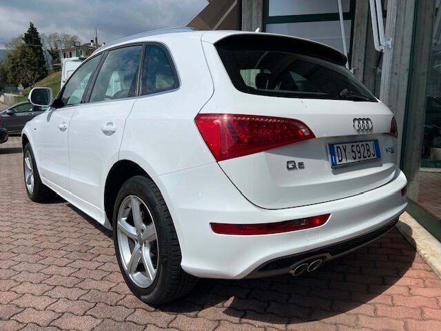 Audi Q5 2.0 tdi quattro 170cv s-tronic S-line, 19", Xenon