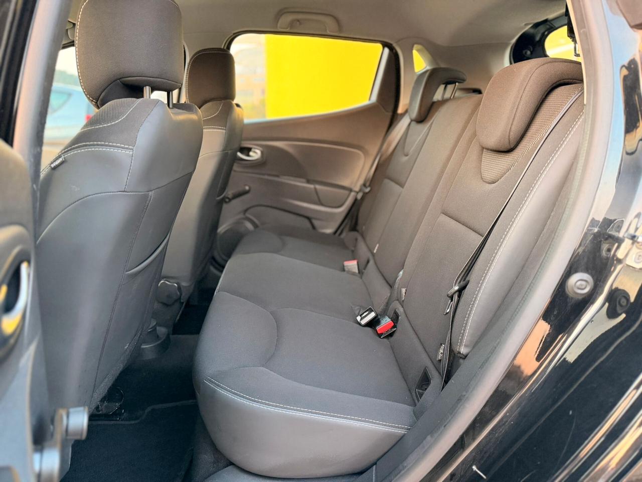 Renault Clio TCe 12V 75 CV 5 porte Moschino Intens