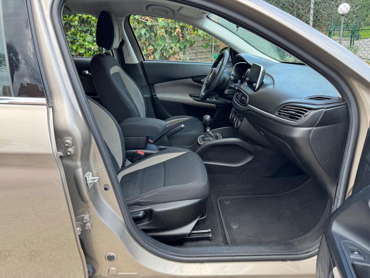Fiat Tipo 1.6 Mjt S&S SW Lounge