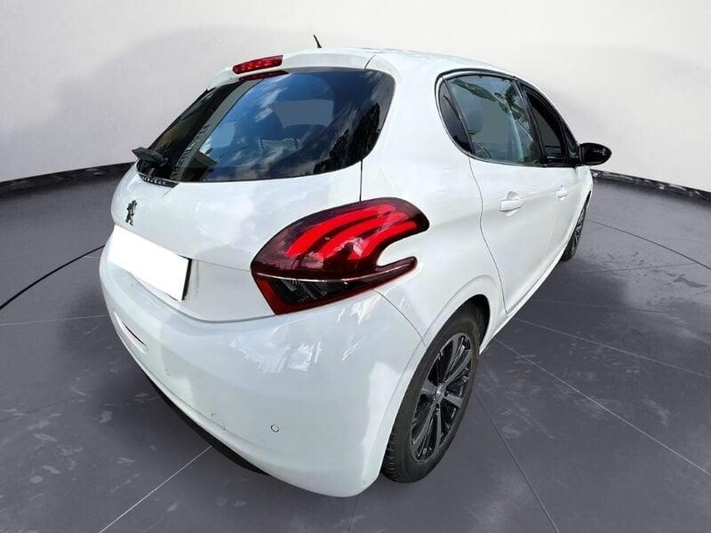 Peugeot 208 5p 1.2 puretech Allure 82cv 5 Porte 1.2 PureTech 82cv Allure