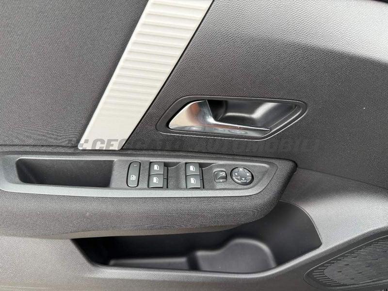 Citroën C4 C4 1.2 puretech Plus s&s 130cv eat8