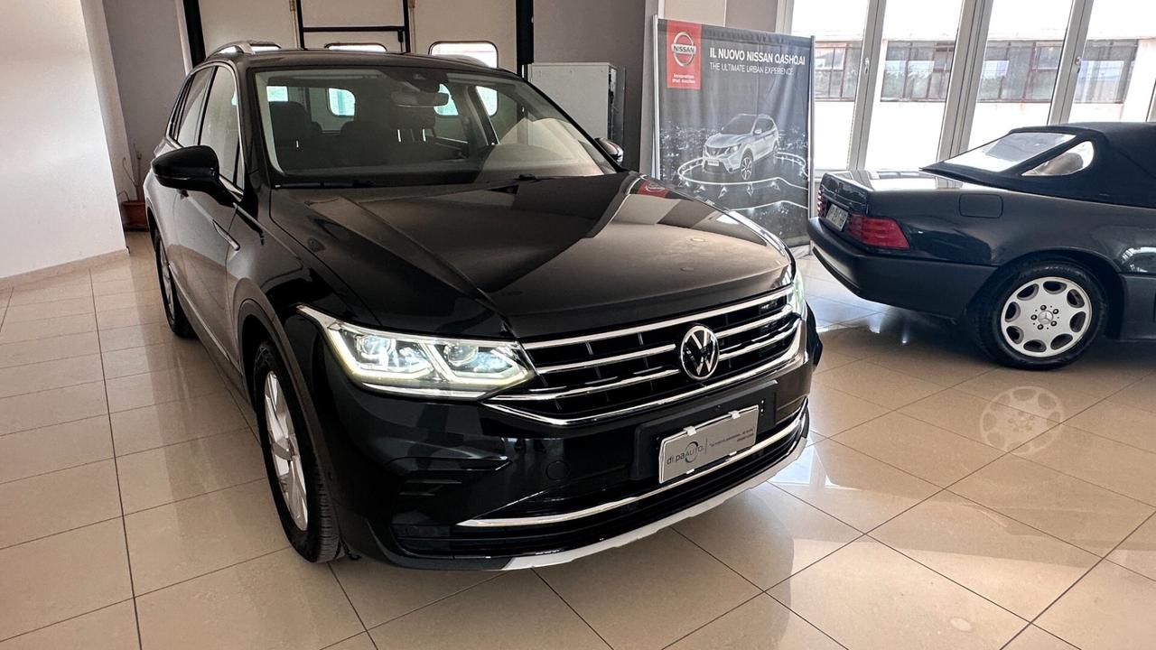 Volkswagen Tiguan 2.0 TDI 150 CV SCR DSG Elegance