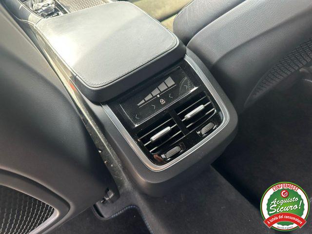 VOLVO XC90 D5 AWD Geartronic R-design