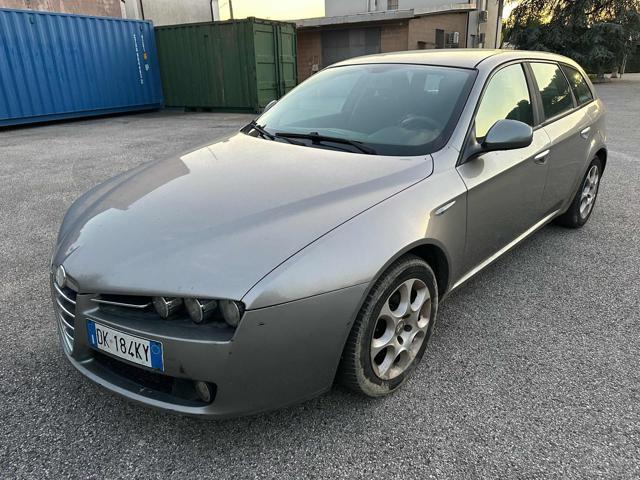 ALFA ROMEO 159 1.9 JTDm Sportwagon senza nessun lavoro da fare