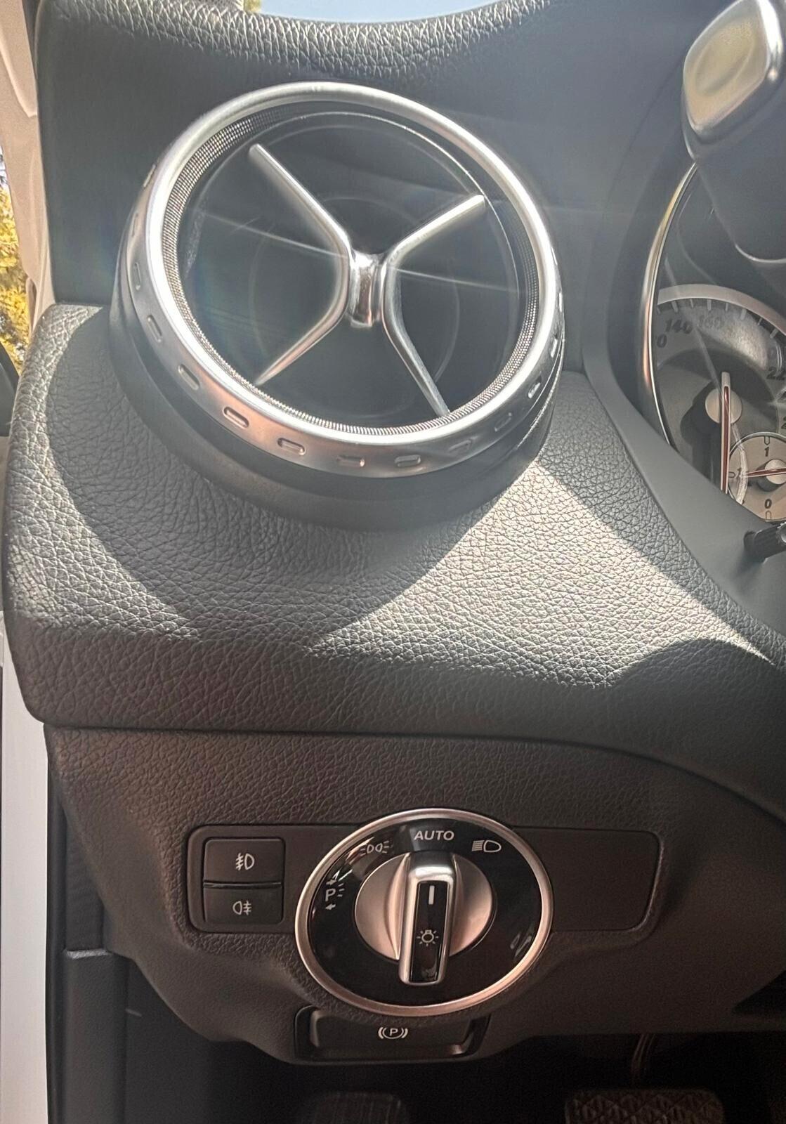 Mercedes-benz GLA 200 d Automatic 4Matic Premium