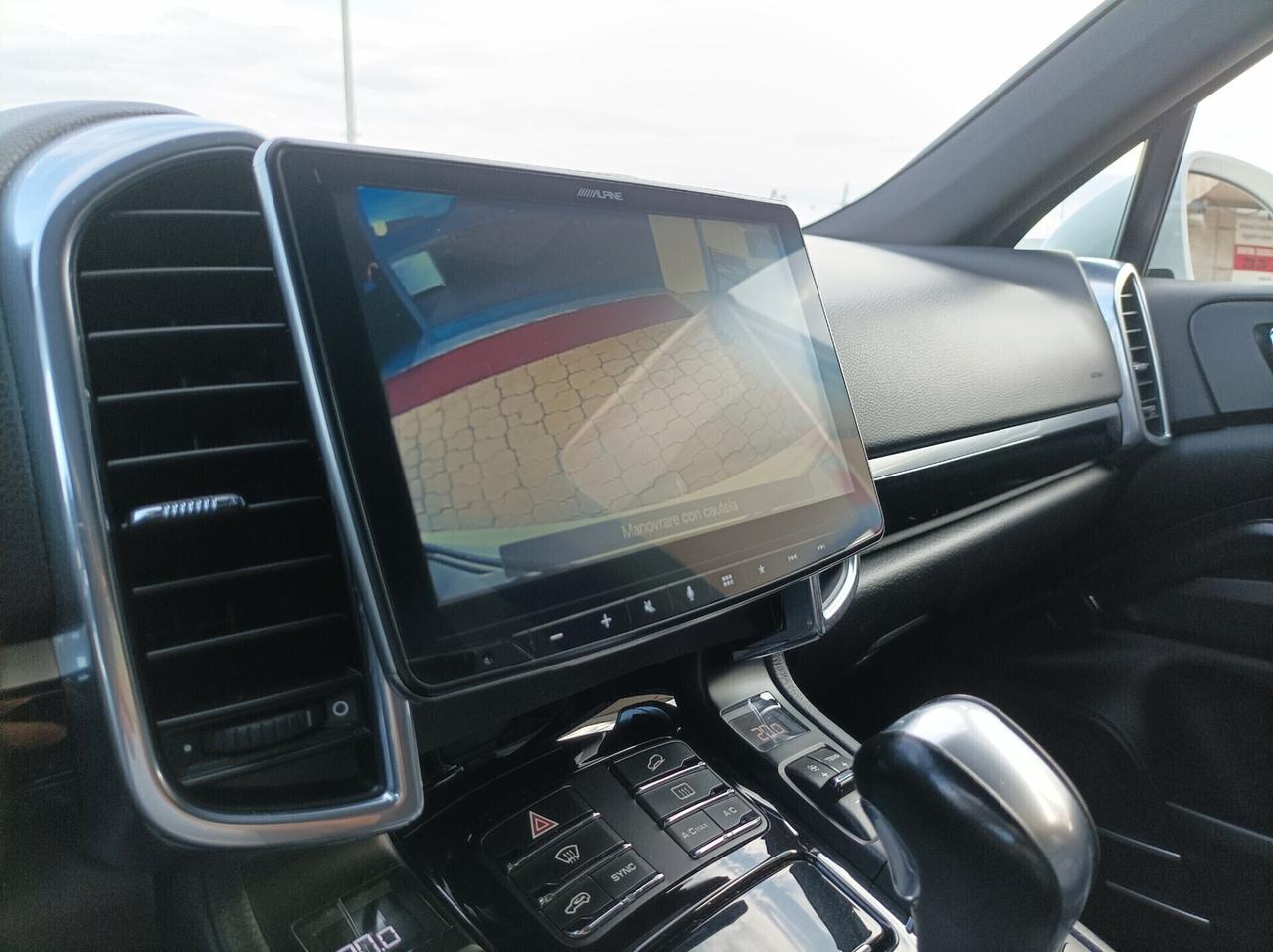 Porsche Cayenne 3.0 D 250CV - RESTILYNG (MOD.2015 IN SU)