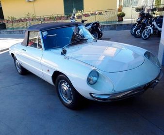 Alfa Romeo Spider 1750 osso di seppia