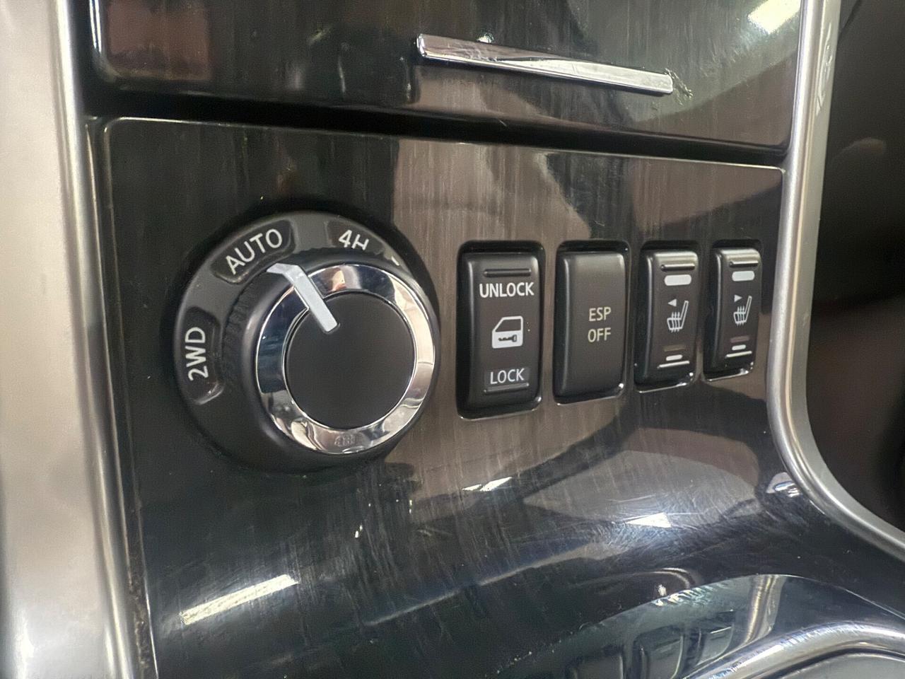 Nissan Pathfinder 2.5 dCi LE 7 posti TETTO APRIBILE