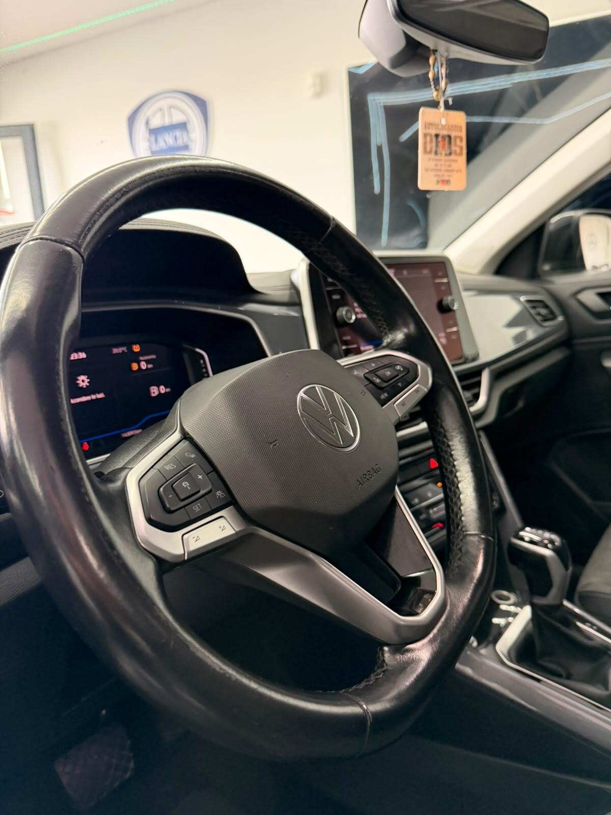 Volkswagen T-Roc 1.5 TSI ACT DSG R-Line